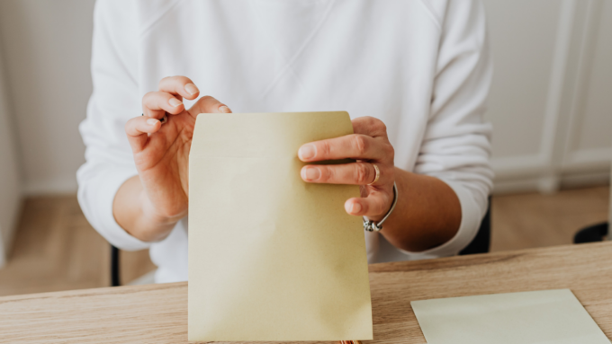 La mise en demeure expliquée : rôle, effets et rédaction